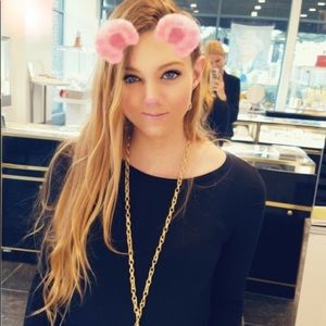 Meet your Posher, Lynn